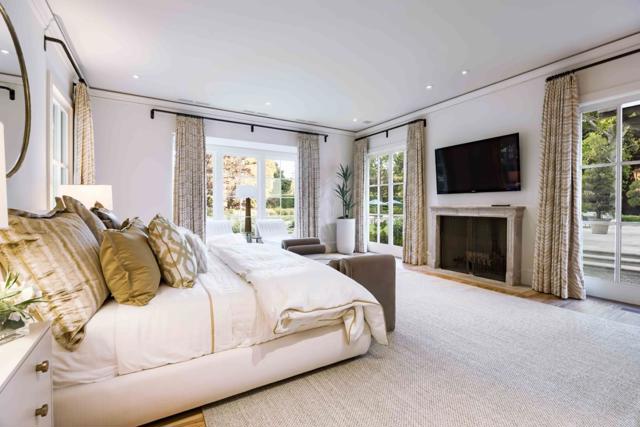 188 Fair Oaks Lane, Atherton CA: https://media.crmls.org/mediaz/b9b47909-0f4b-4403-9a12-aaed2bf83c03.jpg