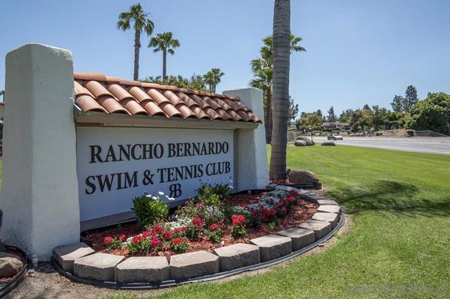 12006 Caminito Campana, San Diego CA: https://media.crmls.org/mediaz/b9b4b334-851e-488c-8333-0652aa947832.jpg