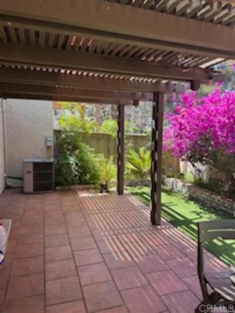 Detail Gallery Image 2 of 28 For 1010 Baywood Cir #E,  Chula Vista,  CA 91915 - 3 Beds | 2 Baths