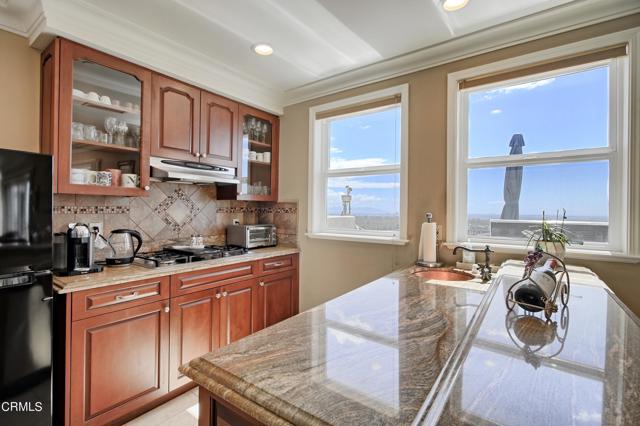 6153 Cobblestone Drive, Ventura CA: https://media.crmls.org/mediaz/b9b72cee-42e9-4cf4-a8f5-984860ac5b6d.jpg
