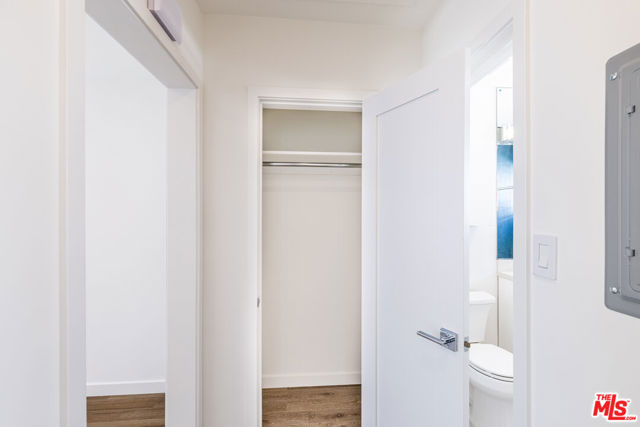 1026 6th Street, Santa Monica CA: https://media.crmls.org/mediaz/b9b73b95-6bd5-4876-ac32-2f70256646af.jpg