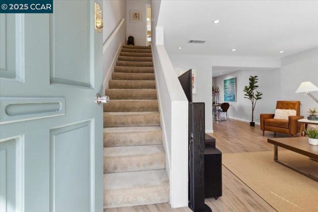 1237 Pine Creek Way, Concord CA: https://media.crmls.org/mediaz/b9ba2e1a-561b-40ac-b40c-e0016098548e.jpg