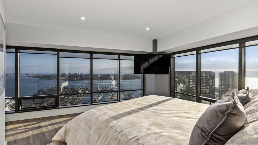 200 Harbor Dr - photo 19