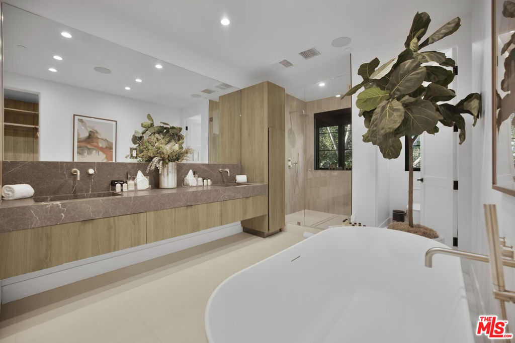 MLS #25619867 image #30