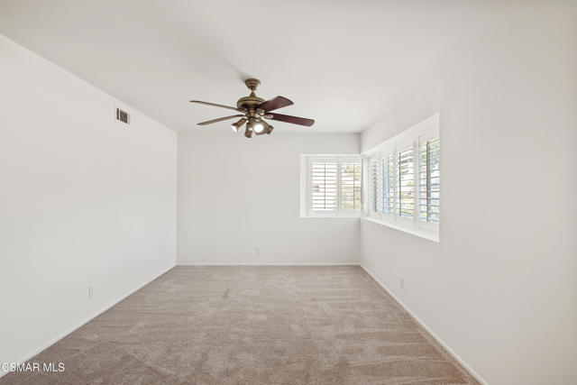 261 Hiram Avenue, Newbury Park CA: https://media.crmls.org/mediaz/b9bb2b4c-3c50-4b9a-805a-ca51dde5cff1.jpg