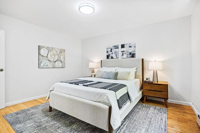 4096 17th Street, San Francisco CA: https://media.crmls.org/mediaz/b9bbc463-7ec7-4087-8ab0-3a3ab606c140.jpg