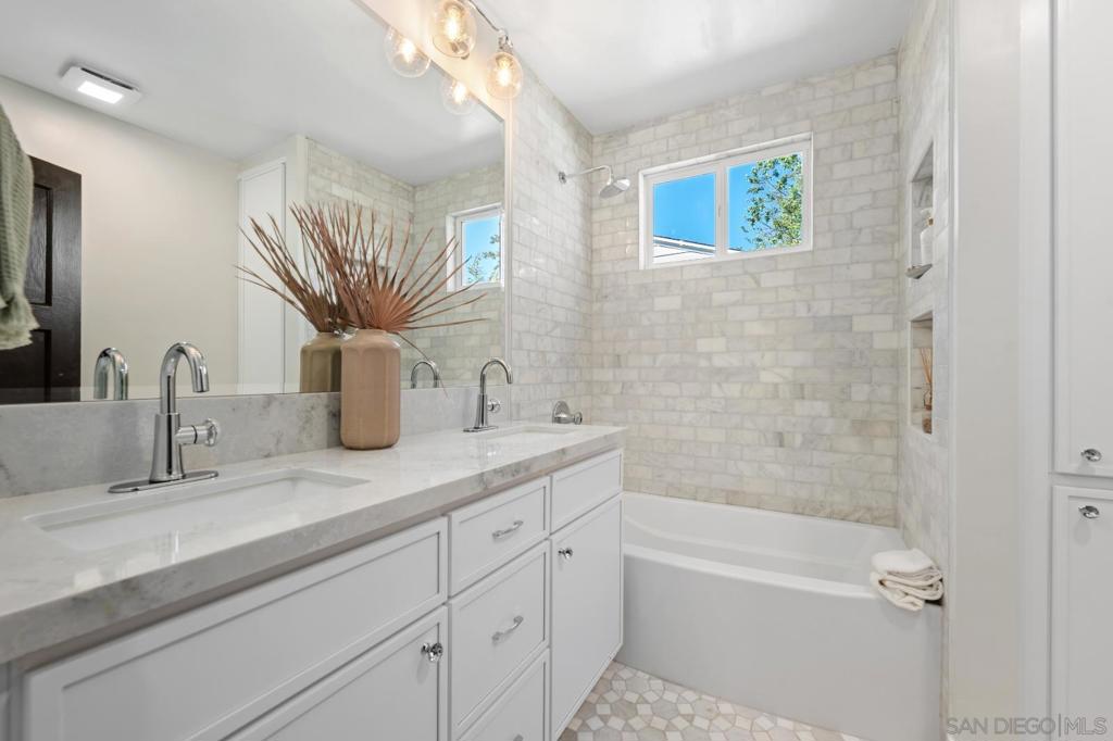 4866 Sussex - photo 18