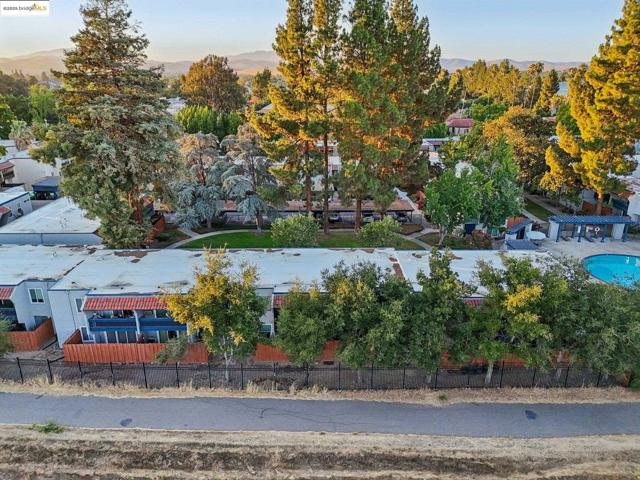 1001 Murrietta, Livermore CA: https://media.crmls.org/mediaz/b9bcb809-4caa-441d-8e02-b27194def675.jpg