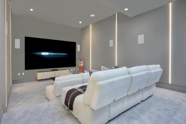 1027 Waverley Street, Palo Alto CA: https://media.crmls.org/mediaz/b9bcc9ae-3f23-4f15-974c-a3b8b7a658bc.jpg