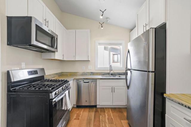 472 Lewis Lane, Pacifica CA: https://media.crmls.org/mediaz/b9bd1d40-fb90-49d5-a980-f9099e3c2b40.jpg