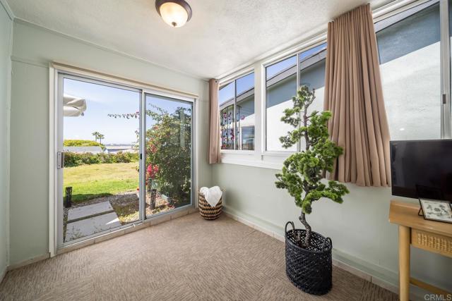 3890 Vista Campana S, Oceanside CA: https://media.crmls.org/mediaz/b9bd40e0-344b-41e8-be2f-5ffc5e4f2aa6.jpg