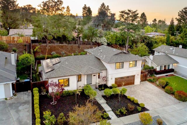 231 More Avenue, Los Gatos CA: https://media.crmls.org/mediaz/b9bdeaa6-359b-4983-9cd5-63406df1149f.jpg