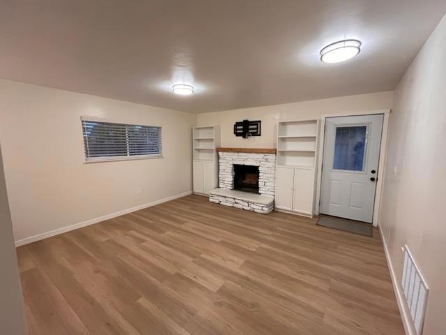 908 Bancroft Ave, Half Moon Bay CA: https://media.crmls.org/mediaz/b9beb9a3-3df6-4418-862b-fb575a625a36.jpg