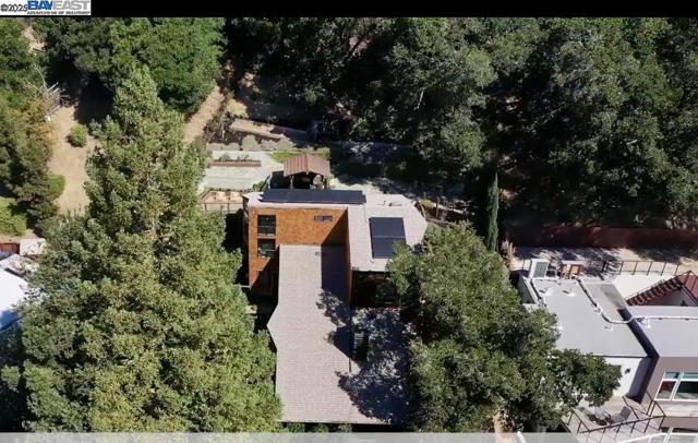 5708 Colton Blvd, Oakland CA: https://media.crmls.org/mediaz/b9bf0d79-3abc-411d-8607-6e870633ad3e.jpg
