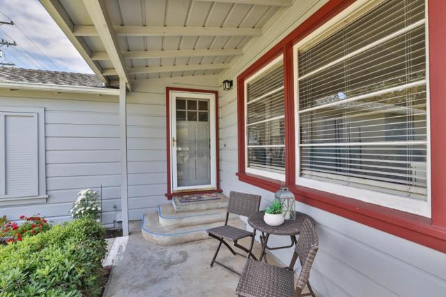 1621 Brittan Avenue, San Carlos CA: https://media.crmls.org/mediaz/b9bf2061-d87d-462d-80b0-baade3aac2fd.jpg