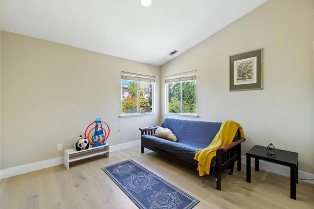 553 Lower Vintners Circle, Fremont CA: https://media.crmls.org/mediaz/b9c09522-16c3-47be-88c8-dcfea344f103.jpg