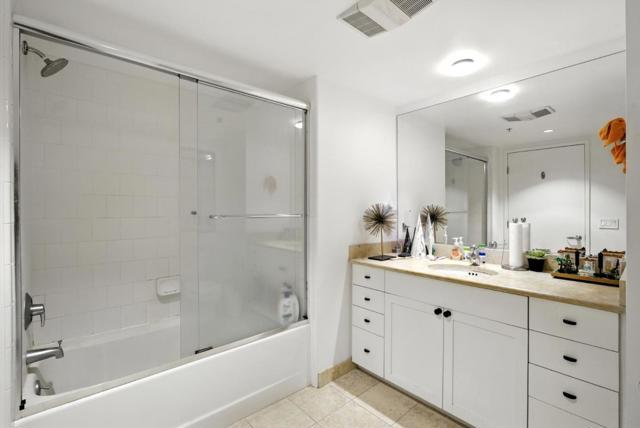 400 Beale Street, San Francisco CA: https://media.crmls.org/mediaz/b9c0ed38-9172-4d9f-abd9-2fd3a85867a5.jpg