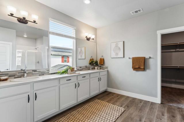 8243 Blue Coral Avenue, Elk Grove CA: https://media.crmls.org/mediaz/b9c11fc7-38b9-403d-bf1f-73b8d682c624.jpg