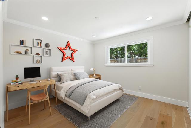 5701 Lewis Way, Concord CA: https://media.crmls.org/mediaz/b9c24586-af30-4901-832a-69a88a02b59c.jpg