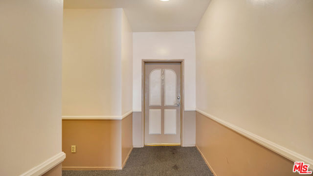 13920 Moorpark Street, 106 photo 2
