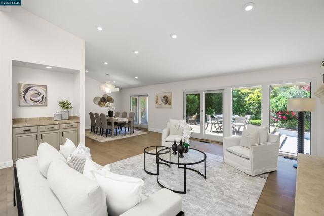 709 Liquidamber Pl, Danville CA: https://media.crmls.org/mediaz/b9c3cd8c-d377-4ab5-8a93-370841fc9062.jpg