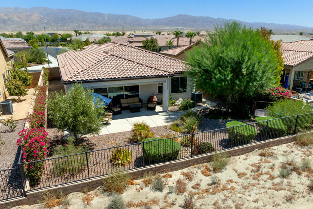 Image 6 of 54 For 85071 Stazzano Place