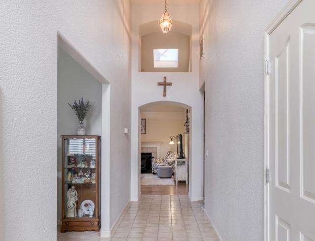 1139 Cape Cod Way, Salinas CA: https://media.crmls.org/mediaz/b9c56729-58cc-4d3e-8463-19adc235d212.jpg