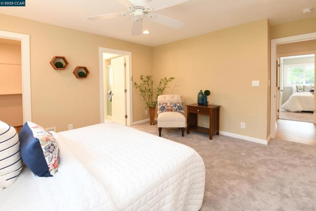 2200 Tice Valley Blvd, Walnut Creek CA: https://media.crmls.org/mediaz/b9c58942-323d-4660-a027-6aec9e70703f.jpg