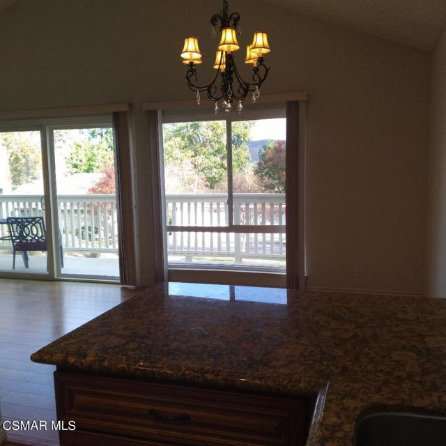 120 Conifer - Dining Area