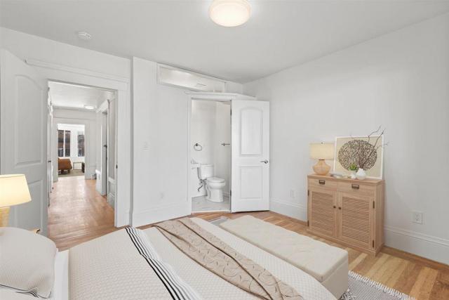 15241526 Irving Street, San Francisco CA: https://media.crmls.org/mediaz/b9c6b48e-7240-4273-82b4-d670830d768f.jpg