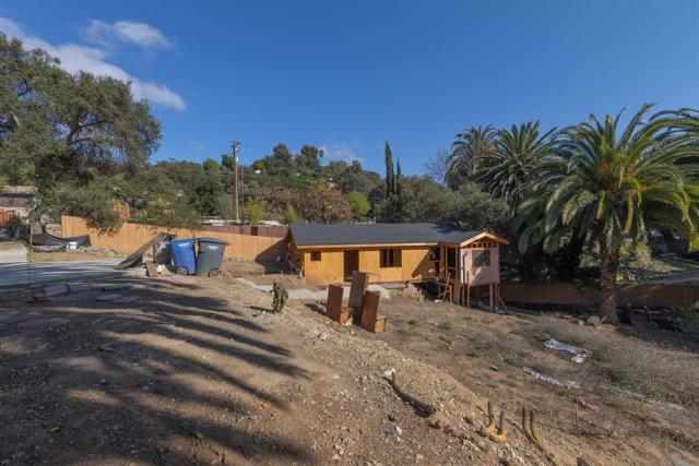 25734 Willow Ln, Escondido, California 92026, 2 Bedrooms Bedrooms, ,1 BathroomBathrooms,Single Family Residence,For Sale,Willow Ln,250018921SD