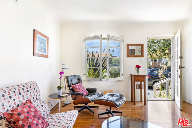 3120 Broadway photo 6