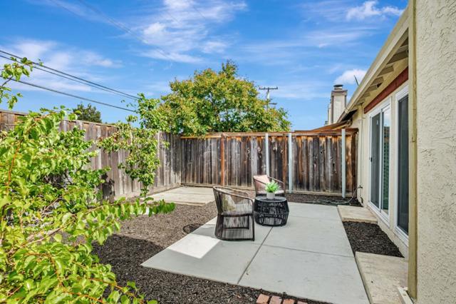 4379 Machado Drive, Concord CA: https://media.crmls.org/mediaz/b9c8166a-c94e-4c89-a5f2-e66848f80f8d.jpg