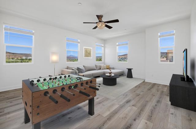 9008 Trailridge Ave, Santee CA: https://media.crmls.org/mediaz/b9c83cc7-98a3-4ea6-a172-2b22f1487144.jpg