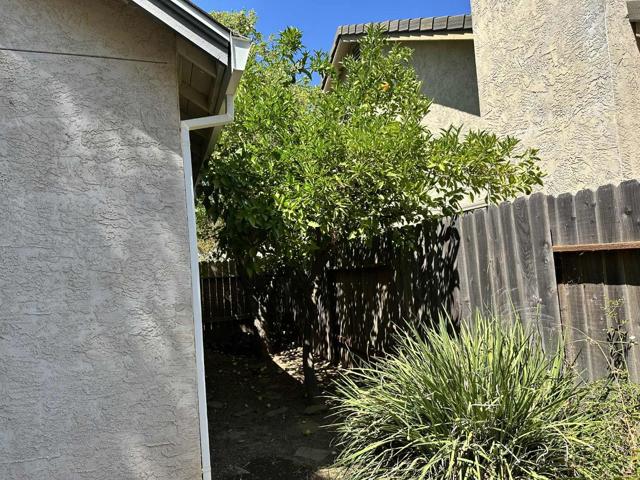 8959 Boreal Way, Elk Grove CA: https://media.crmls.org/mediaz/b9c846f6-5d0b-480a-af16-2509bbb11d4e.jpg