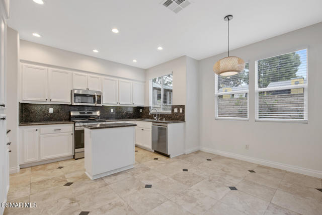 1759 Watercrest Way Simi-large-009-017-B