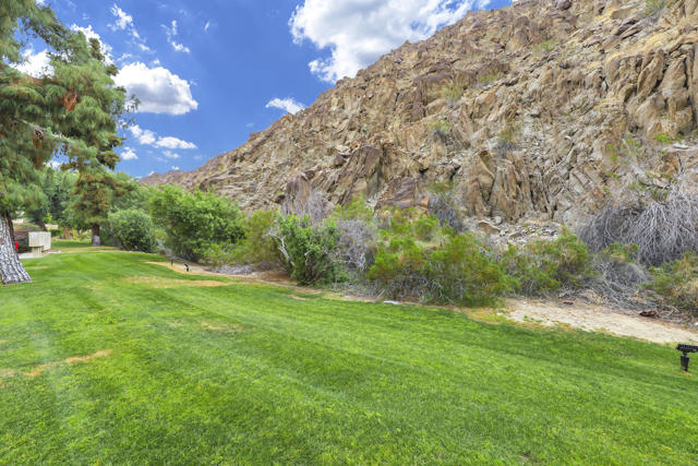 Image 20 of 30 For 78225 Cortez Lane 185