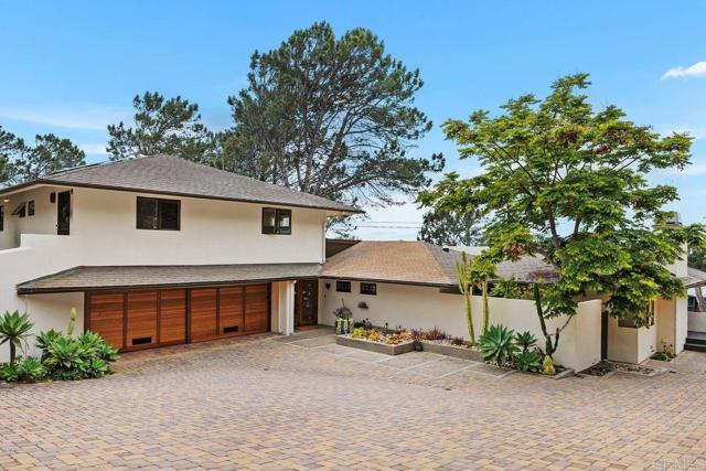 1859 Zapo Street, Del Mar CA: https://media.crmls.org/mediaz/b9c94dce-aafe-4baf-8033-ee379f9b3c86.jpg