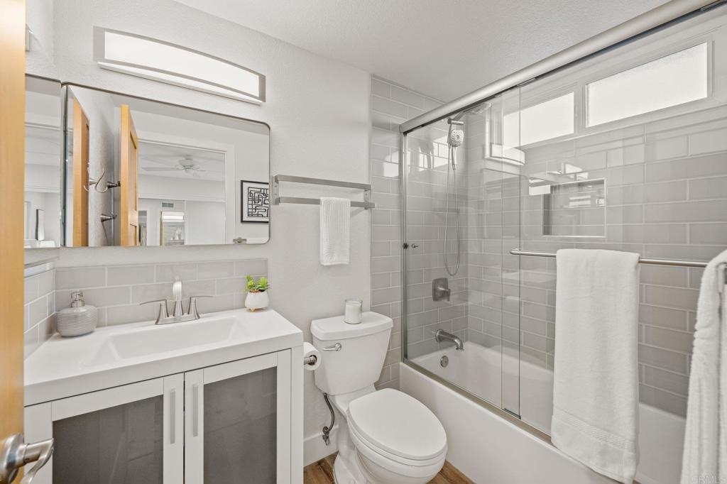 B9C98C70 3F51 41D9 885A Fb8Ec1035E9F 631 Paul Street, Escondido, Ca 92027 &Lt;Span Style='BackgroundColor:transparent;Padding:0Px;'&Gt; &Lt;Small&Gt; &Lt;I&Gt; &Lt;/I&Gt; &Lt;/Small&Gt;&Lt;/Span&Gt;