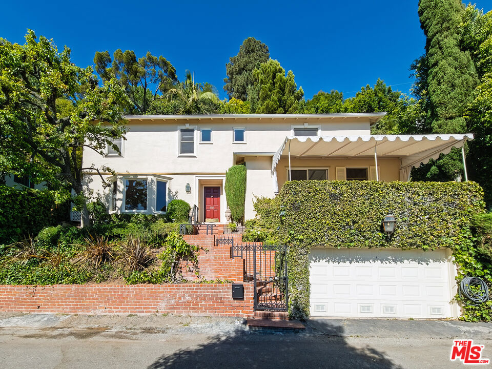 8967 St Ives Drive