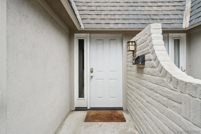 1943 45 Coast Blvd, Del Mar CA: https://media.crmls.org/mediaz/b9cb25ee-78b8-4b03-9878-3d6267bb85e5.jpg