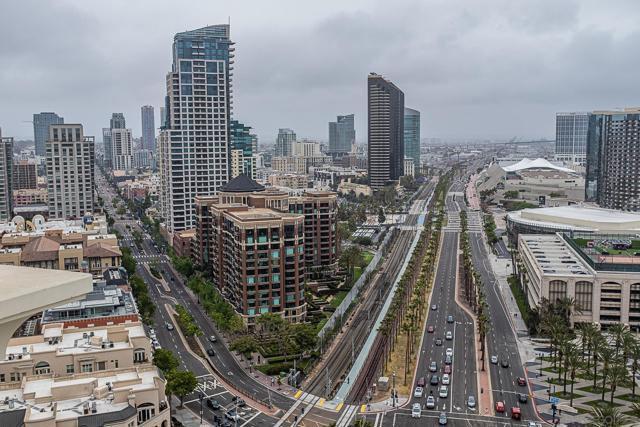 500 W Harbor Dr, San Diego CA: https://media.crmls.org/mediaz/b9cb4938-dd27-4c4e-ae79-6901fe8e013c.jpg