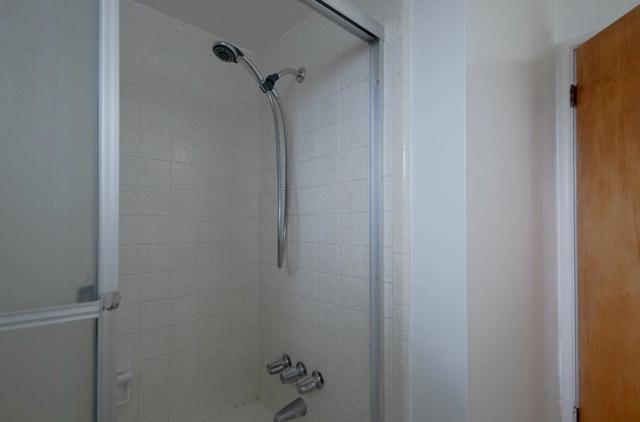 528 La Mesa Drive, Salinas CA: https://media.crmls.org/mediaz/b9cc0568-cbb3-456e-b0d4-844db5185bac.jpg