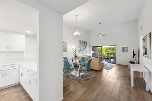 1254 Tiffany N Circle, Palm Springs CA: https://media.crmls.org/mediaz/b9cc08c9-e6e4-4822-b422-c910eca04772.jpg