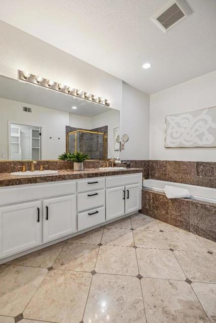 5365 SILVER KNOLL Court, San Jose CA: https://media.crmls.org/mediaz/b9cc541f-6aa4-49fb-b046-2d0d02884ed6.jpg