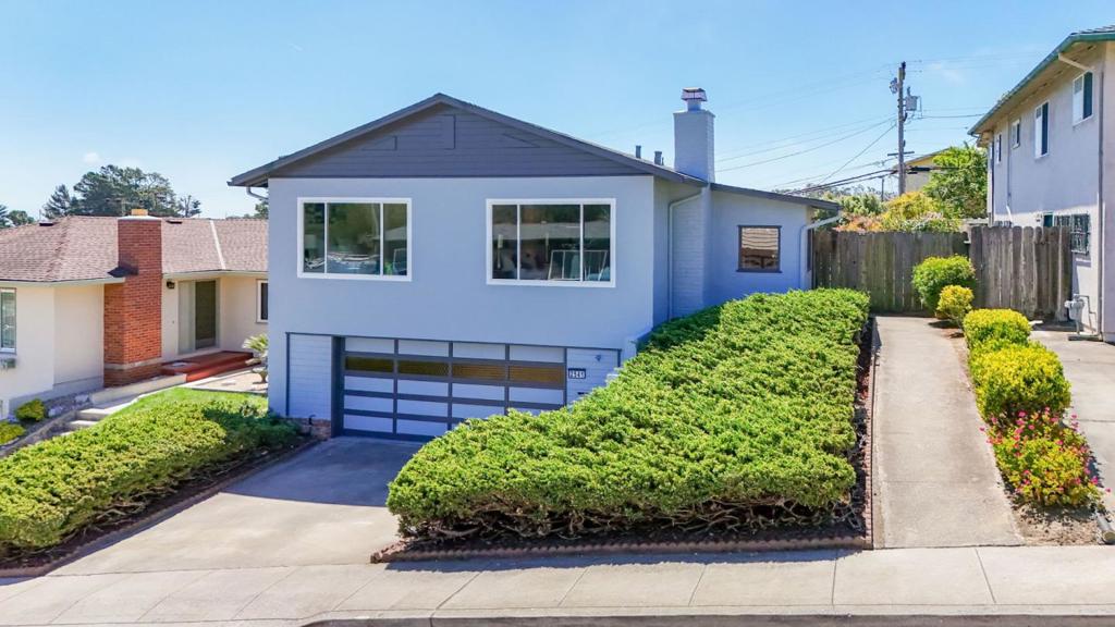 2541 Cottonwood Drive