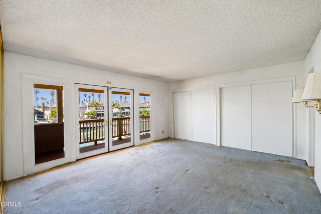 2851 Seahorse Avenue, Ventura CA: https://media.crmls.org/mediaz/b9cd2efa-df28-4d9b-bc61-cea77e117688.jpg