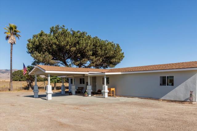 840 S Oak Glen Avenue, Nipomo CA: https://media.crmls.org/mediaz/b9cfae27-ef10-4b8d-8be9-7f063fc0ef4c.jpg