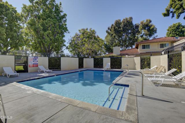 644 Orwell Lane, Ventura CA: https://media.crmls.org/mediaz/b9cfb838-8fb1-423d-b731-8040afebf4c5.jpg