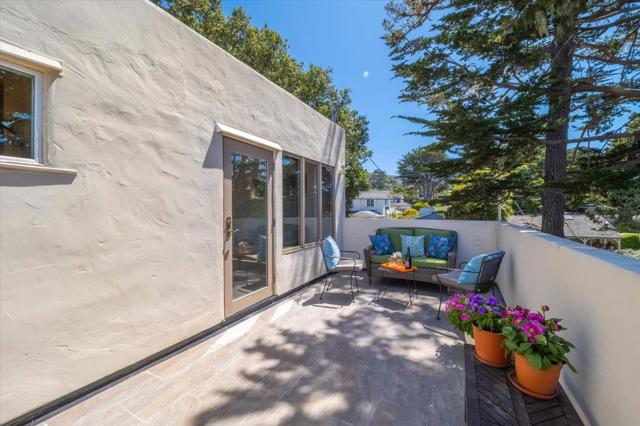 24826 Santa Fe Street, Carmel CA: https://media.crmls.org/mediaz/b9d02e6b-fdf7-443d-9c10-d44990bb0bf0.jpg